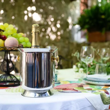 Eden Dei Marmi With Private Infinity Pool * Santa Lucia (Lucca)